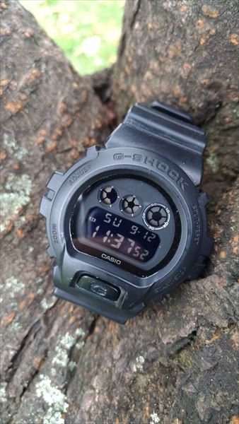 カシオ Gショック DW-6900 3つ目モデル (CASIO G-SHOCK DW6900BB-1 ...