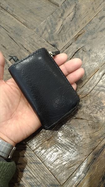 小型(カードサイズ）のL字ファスナー財布 お札は折らない 完成3