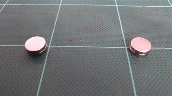 めがねホルダー（めがね掛け）を100円ショップの材料で自作 作業 ダブル磁石