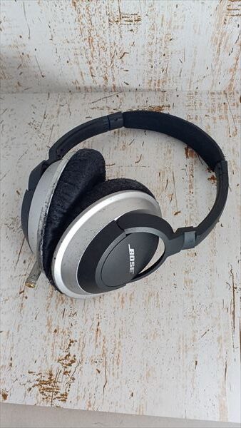 Bose AE2 audio headphones 001