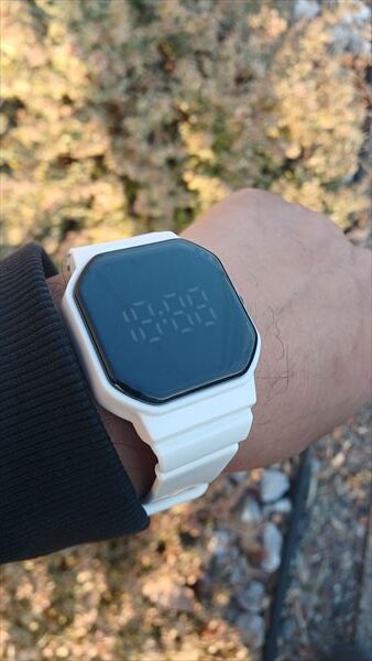 着セリアデジタルウォッチ用イメージ